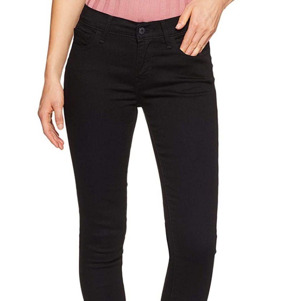 Levi’s 710 Super Skinny Jeans